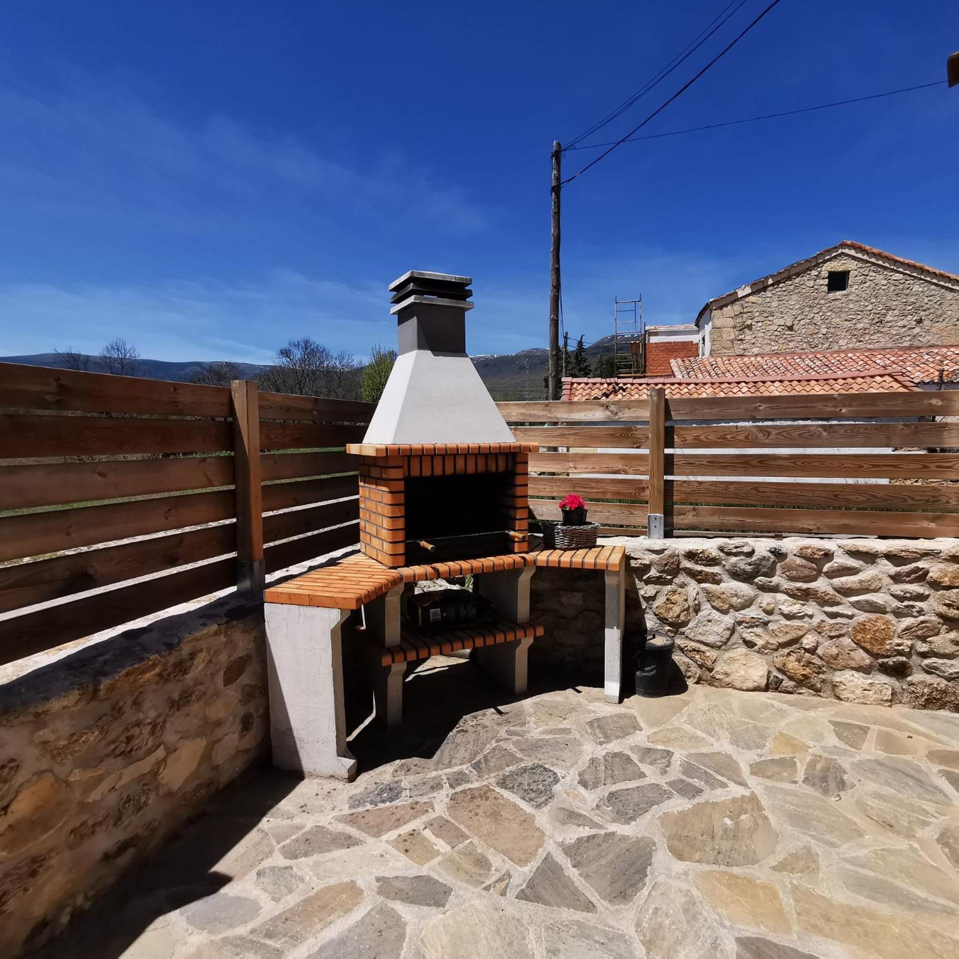 Casitas Pinilla Del Valle Exterior photo